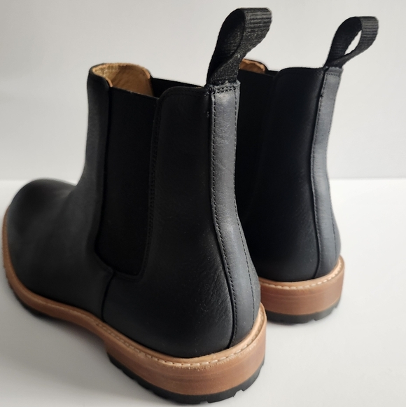 Nisolo Men\'s Marco Everyday Black Chelsea Boot main image 9
